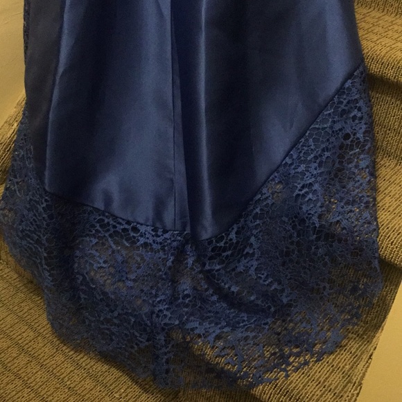 Monique Lhuillier High Low Gown - Picture 7 of 7